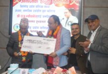 संघका अध्यक्ष न्यौपानेद्वारा जन्मदिनको अवसरमा राहत कोषमा ५१ हजार सहयोग